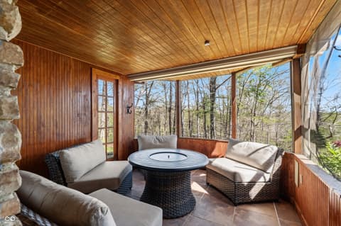 Photo of 488 Town Hill Road E, Nashville, IN
