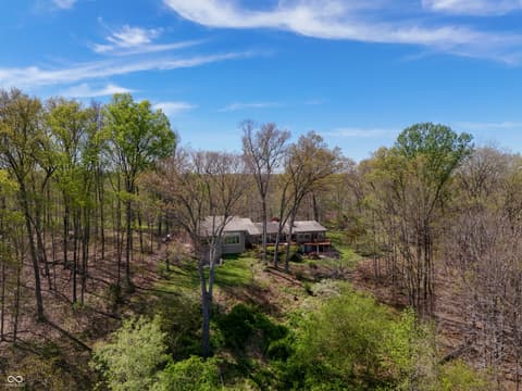 Photo of 488 Town Hill Road E, Nashville, IN