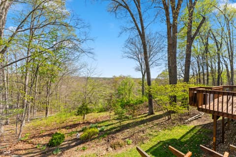Photo of 488 Town Hill Road E, Nashville, IN