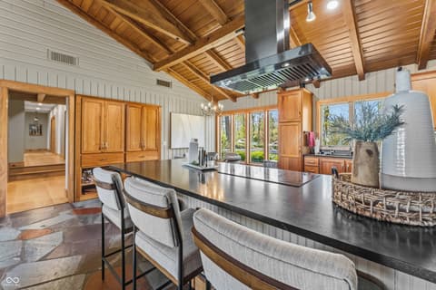Photo of 488 Town Hill Road E, Nashville, IN