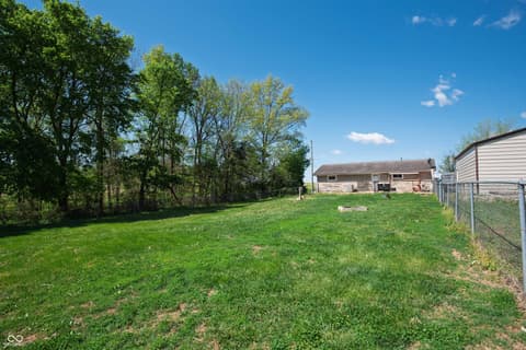 Photo of 560 S County Road 700 W, North Vernon, IN