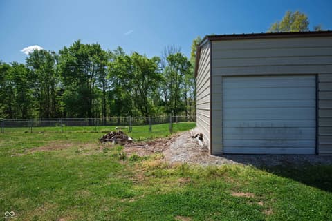 Photo of 560 S County Road 700 W, North Vernon, IN