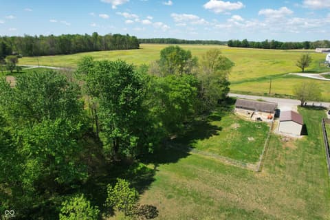 Photo of 560 S County Road 700 W, North Vernon, IN