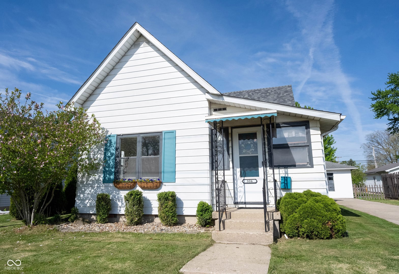 Front exterior at 306 S East Street, Pendleton, IN