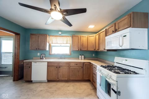 Kitchen at 306 S East Street, Pendleton, IN