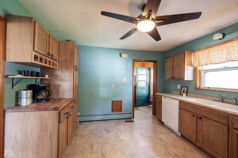 Kitchen at 306 S East Street, Pendleton, IN