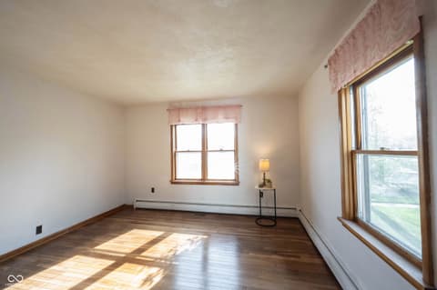 Photo of 306 S East Street, Pendleton, IN