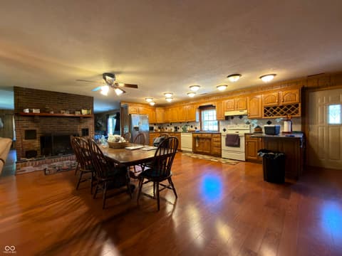 Photo of 4115 E Olive Branch Road, Bloomfield, IN