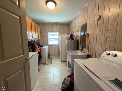 Photo of 4115 E Olive Branch Road, Bloomfield, IN