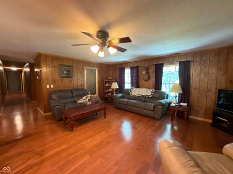 Photo of 4115 E Olive Branch Road, Bloomfield, IN