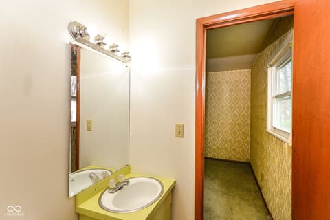Photo of 4114 Eisenhower Drive, Indianapolis, IN