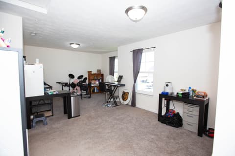 Photo of 1033 Balto Drive, Shelbyville, IN