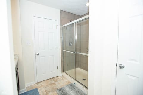 Photo of 1033 Balto Drive, Shelbyville, IN