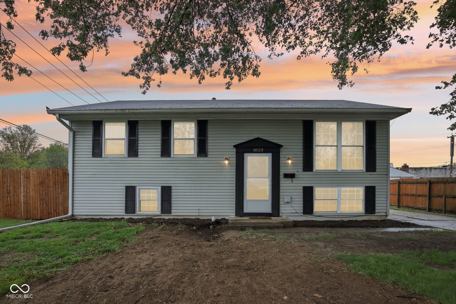 Front exterior at 1023 Avalon Lane, Chesterfield, IN