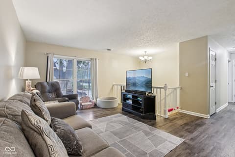 Family room at 1023 Avalon Lane, Chesterfield, IN