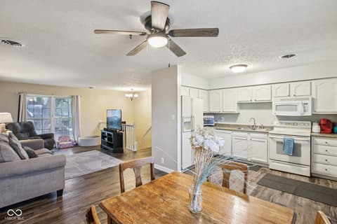 Dining room at 1023 Avalon Lane, Chesterfield, IN