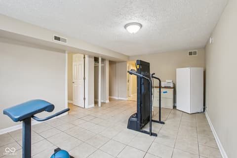 Bonus room at 1023 Avalon Lane, Chesterfield, IN