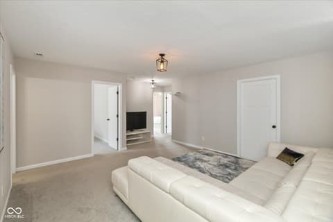 Photo of 7228 Lockford Walk N, Avon, IN