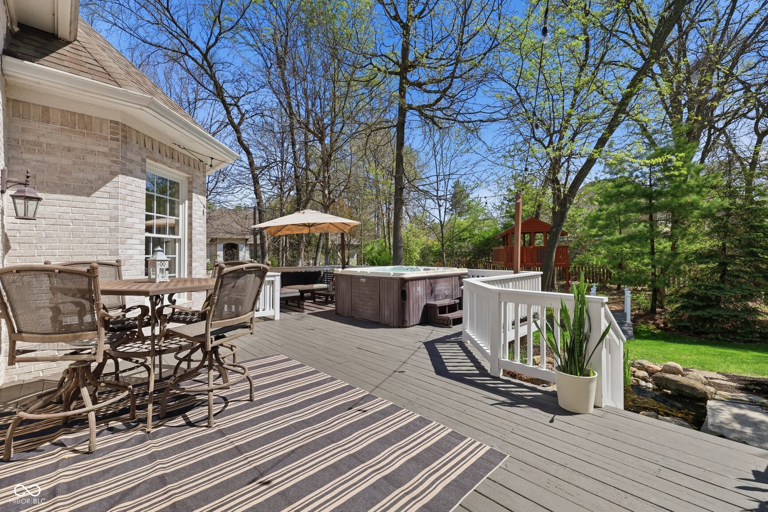 Deck