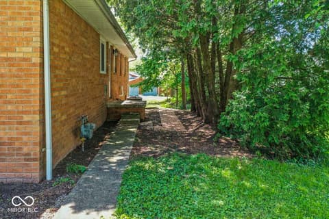 Side exterior at 219 W Taylor Street, Pendleton, IN