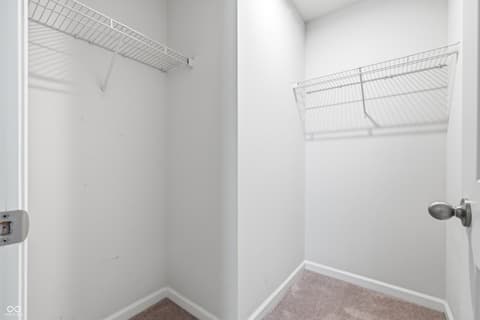 Walk In Closets — 327 Campus Lane, Greenwood, IN