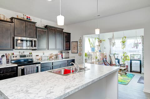Photo of 1794 N Clearwater Drive, Greenfield, IN