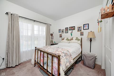 Photo of 1794 N Clearwater Drive, Greenfield, IN
