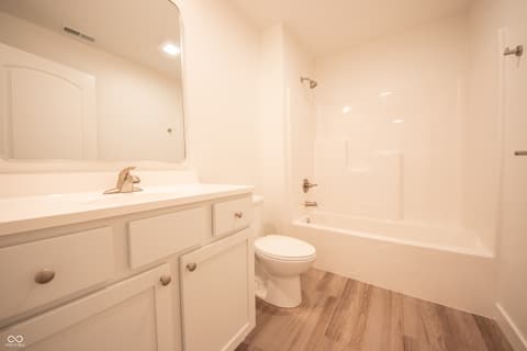 Photo of 1592 W Paula Drive, Columbus, IN