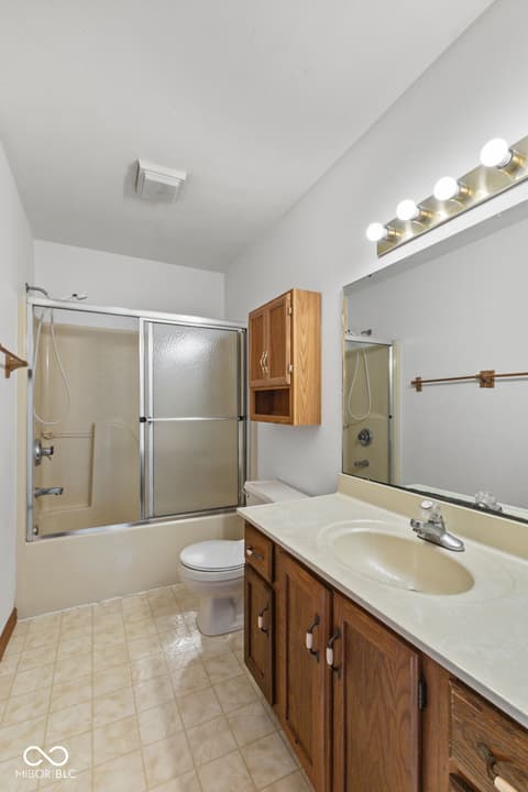 Photo of 3810 Briar Hill Way, Columbus, IN