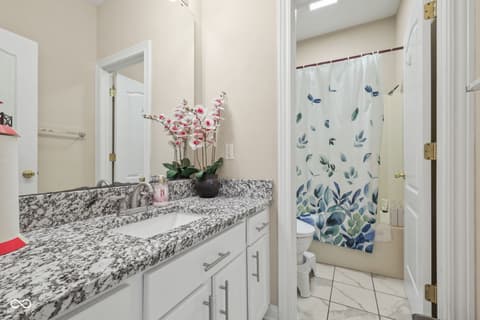 Photo of 9317 Woodslake Drive, Indianapolis, IN