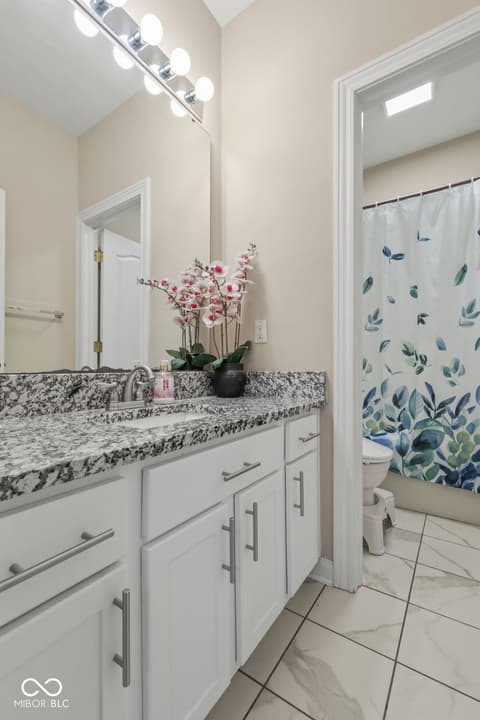 Photo of 9317 Woodslake Drive, Indianapolis, IN