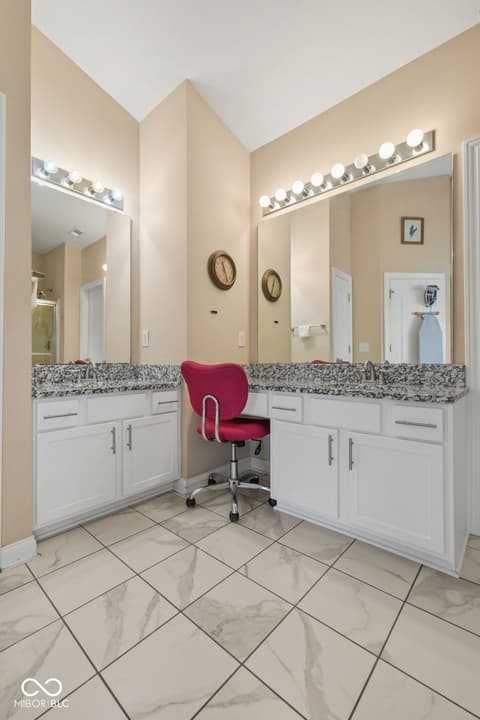 Photo of 9317 Woodslake Drive, Indianapolis, IN
