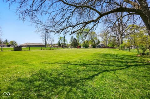 Yard at 1515 Chester Boulevard, Richmond, IN