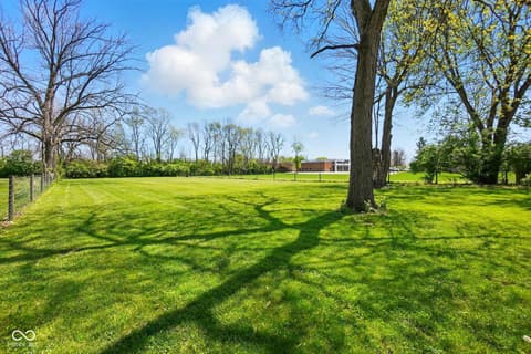 Yard at 1515 Chester Boulevard, Richmond, IN