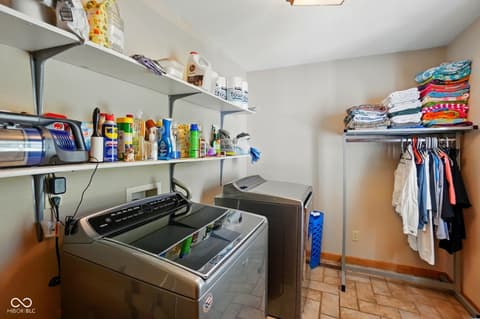 Laundry room at 1515 Chester Boulevard, Richmond, IN