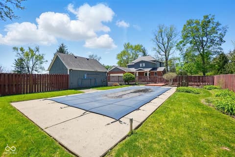 Pool at 1515 Chester Boulevard, Richmond, IN