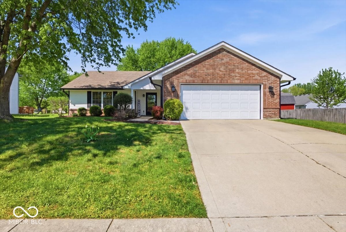 Photo of 1816 Acorn Road, Franklin, IN