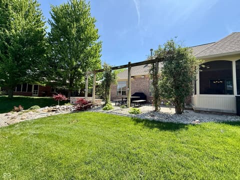 Photo of 2868 Bloomsbury S, Greenwood, IN