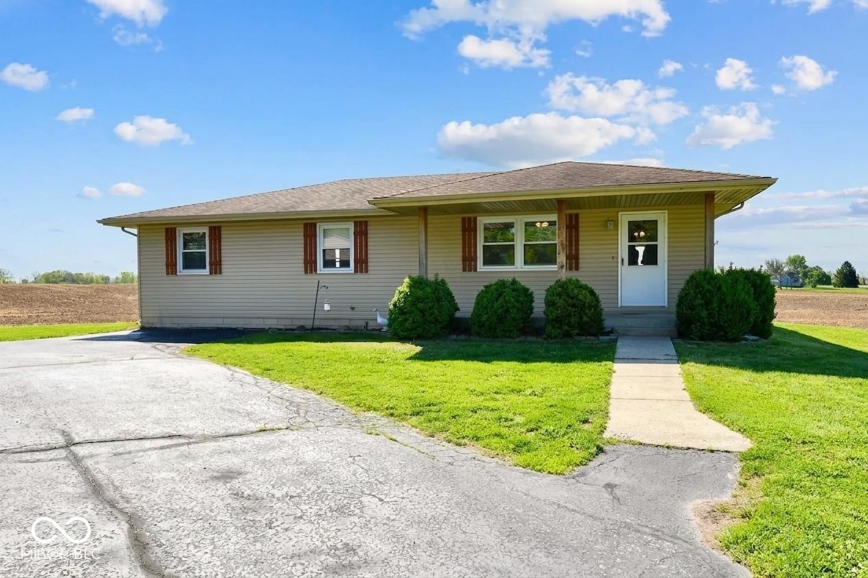 Front exterior at 801 N 400 W, Bargersville, IN