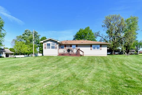 Photo of 801 N 400 W, Bargersville, IN