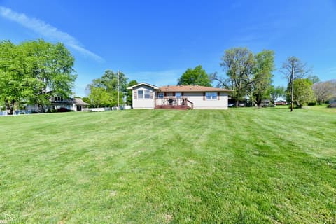 Photo of 801 N 400 W, Bargersville, IN