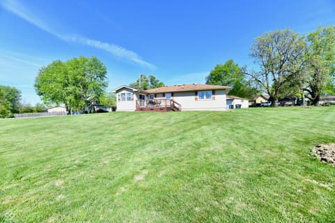 Photo of 801 N 400 W, Bargersville, IN