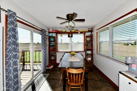 Photo of 801 N 400 W, Bargersville, IN