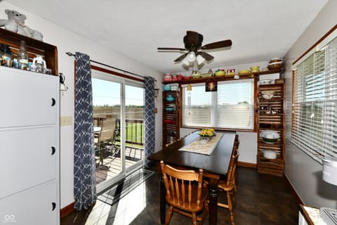 Photo of 801 N 400 W, Bargersville, IN