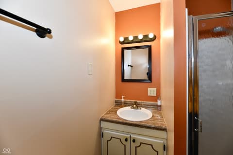 Photo of 801 N 400 W, Bargersville, IN