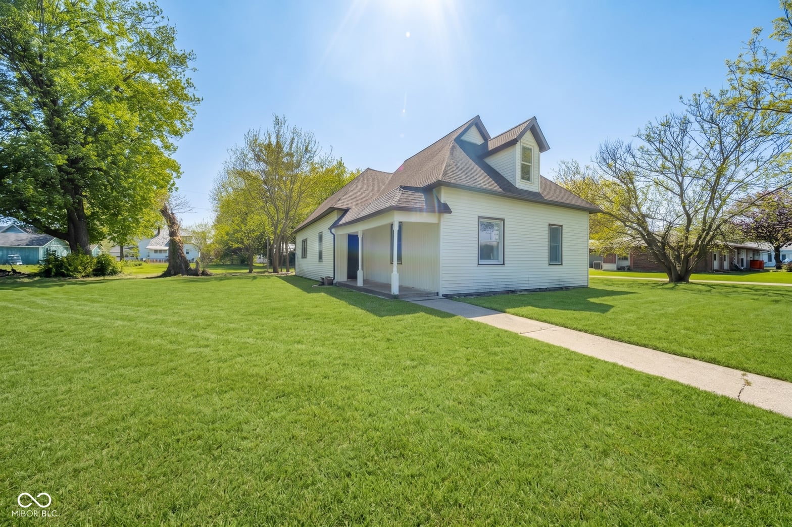Photo of 314 Craven Street, Sweetser, IN
