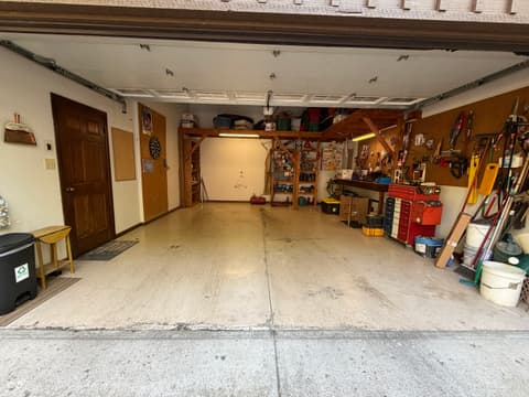 Garage at 12340 N Cedarwood Drive, Mooresville, IN