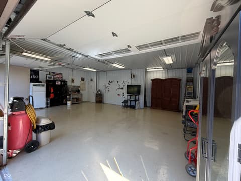 Barn — 12340 N Cedarwood Drive, Mooresville, IN