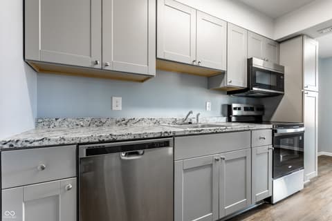 Photo of 1176 Canterbury Court, Indianapolis, IN