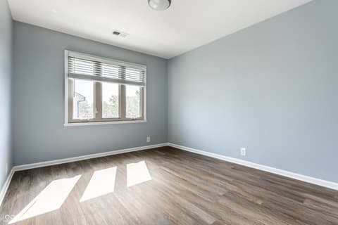 Photo of 1176 Canterbury Court, Indianapolis, IN